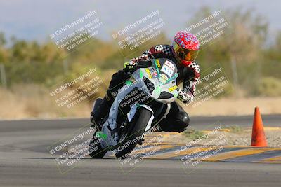 media/Nov-05-2022-SoCal Trackdays (Sat) [[f8d9b725ab]]/Turn 2 (1120am)/